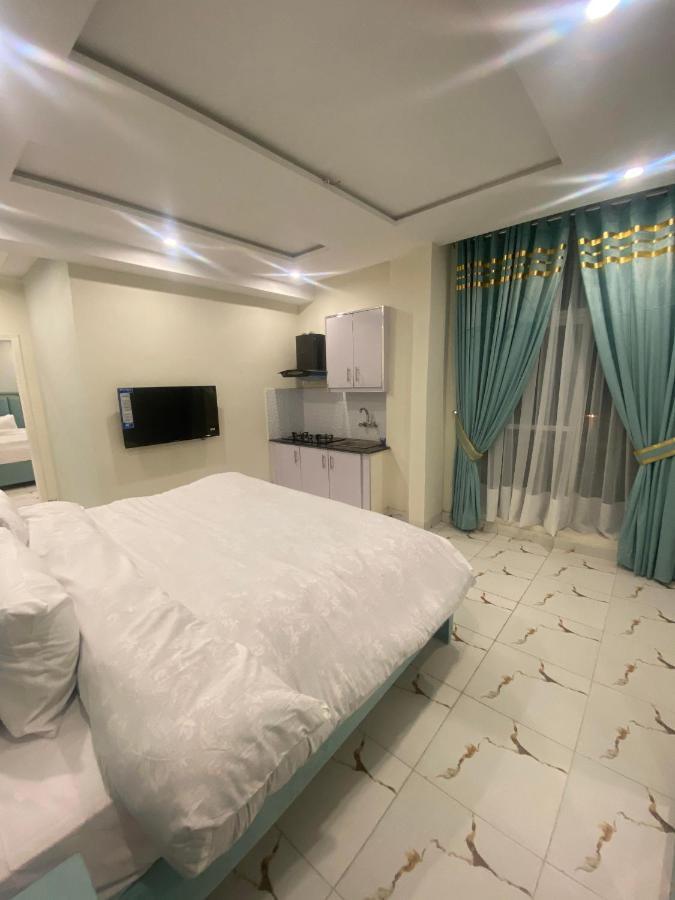 Luxe Suites Bahria Town Lahore Exterior photo