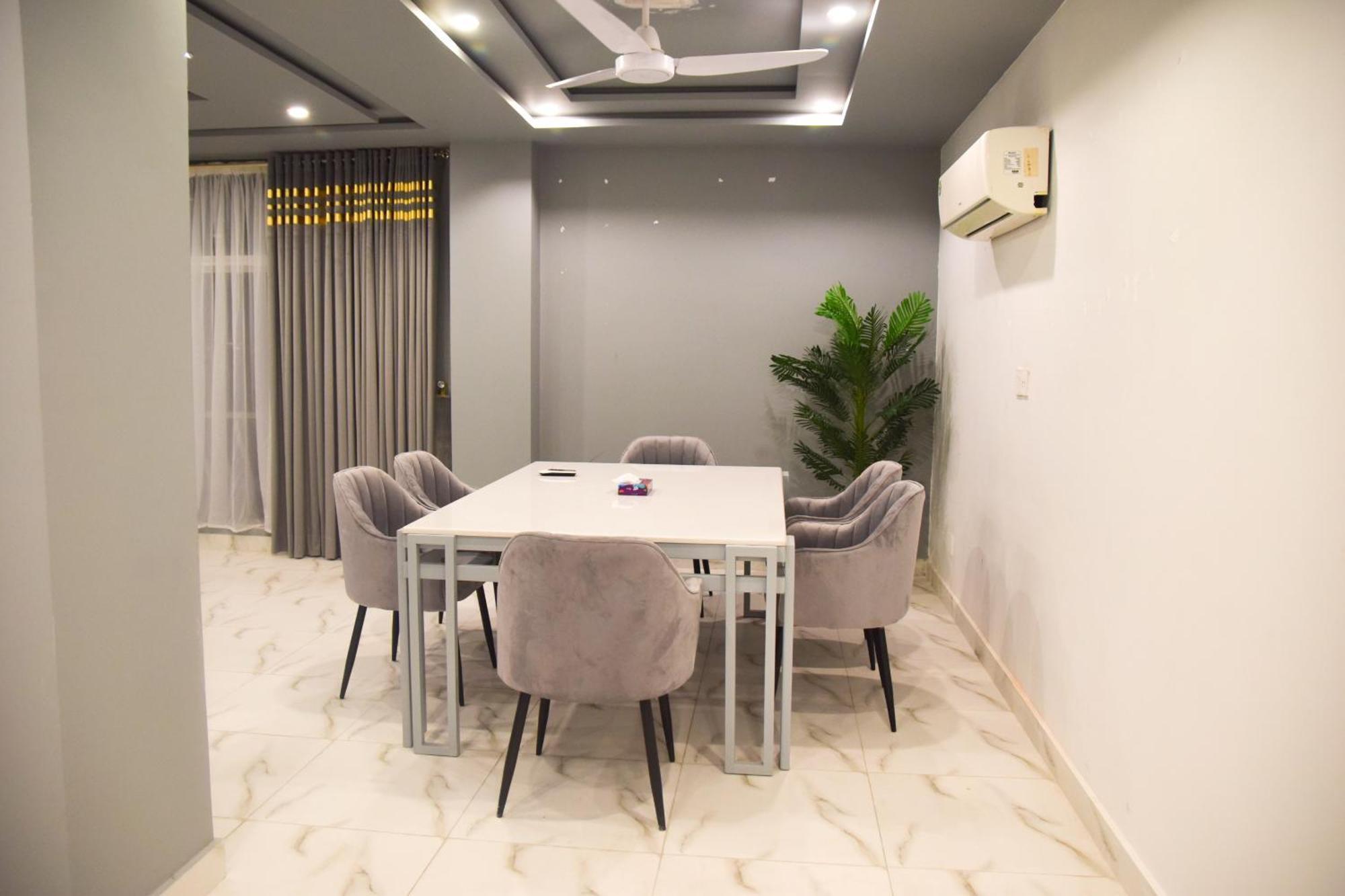 Luxe Suites Bahria Town Lahore Exterior photo